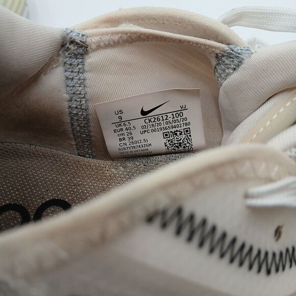 NIKE AIR MAX 2090 Women’s Running Shoes White Sz. 9 - Picture 7 of 9